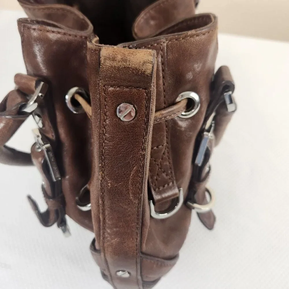 MICHAEL KORS Milo Distressed Leather Large Bucket Handbag Purse Tote - Picture 5 of 13